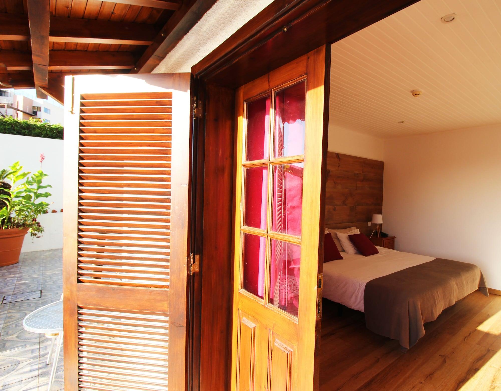Guesthouse Vila Lusitania フンシャル エクステリア 写真