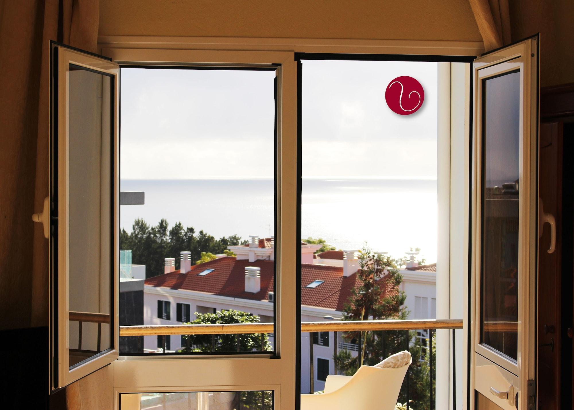 Guesthouse Vila Lusitania フンシャル エクステリア 写真