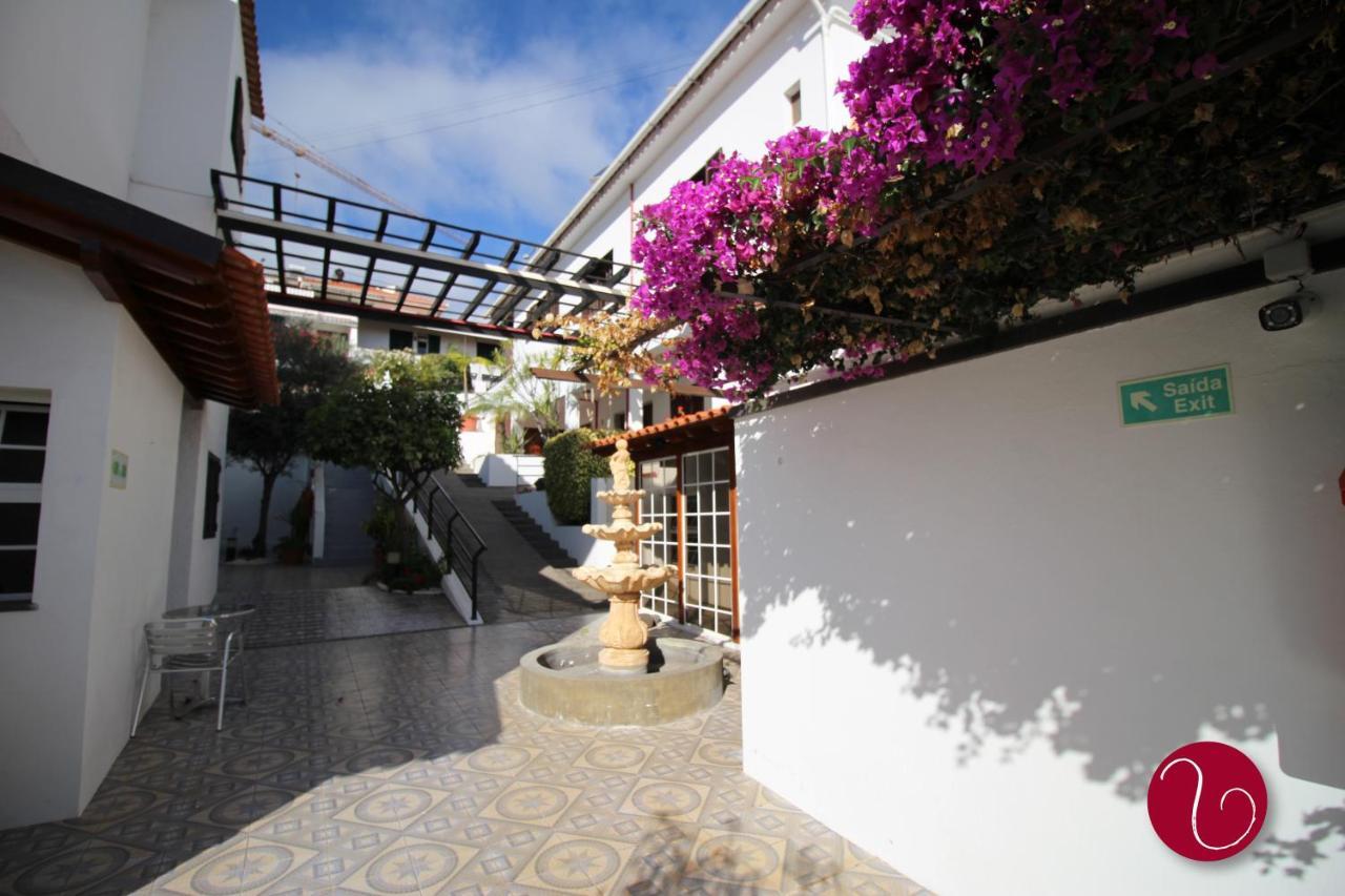 Guesthouse Vila Lusitania フンシャル エクステリア 写真