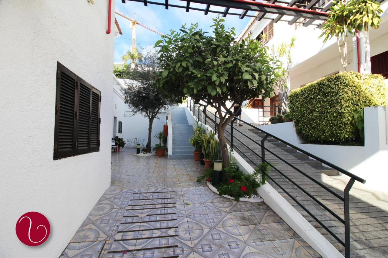 Guesthouse Vila Lusitania フンシャル エクステリア 写真