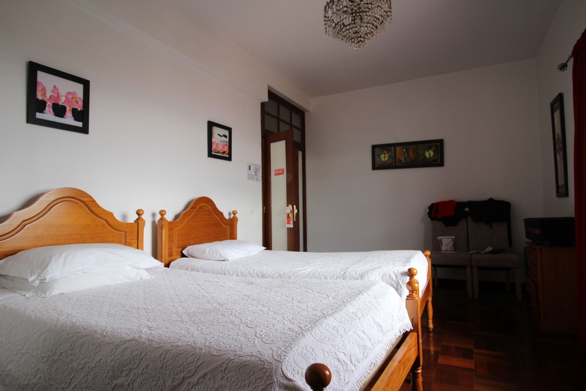 Guesthouse Vila Lusitania フンシャル エクステリア 写真