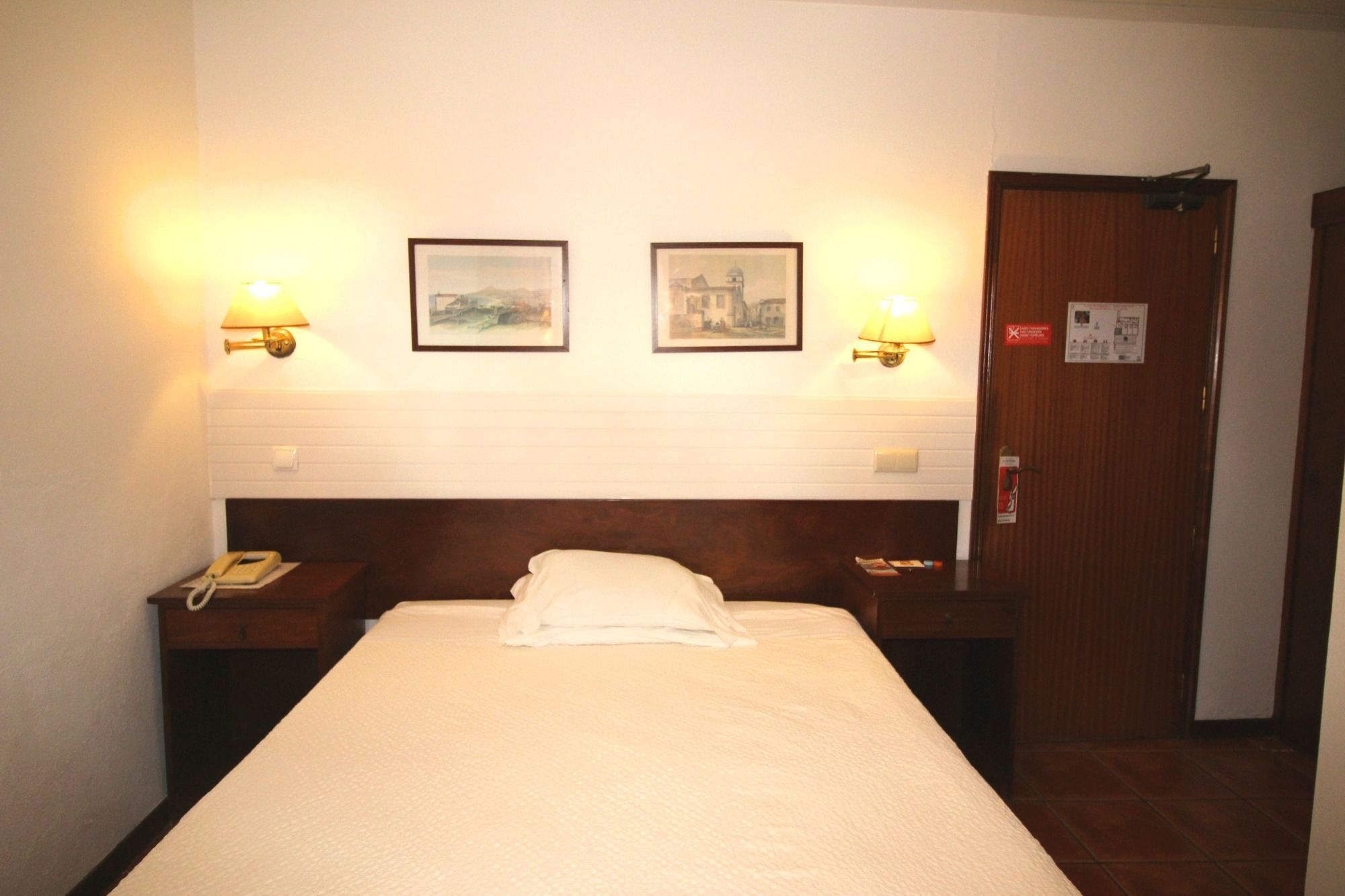 Guesthouse Vila Lusitania フンシャル エクステリア 写真