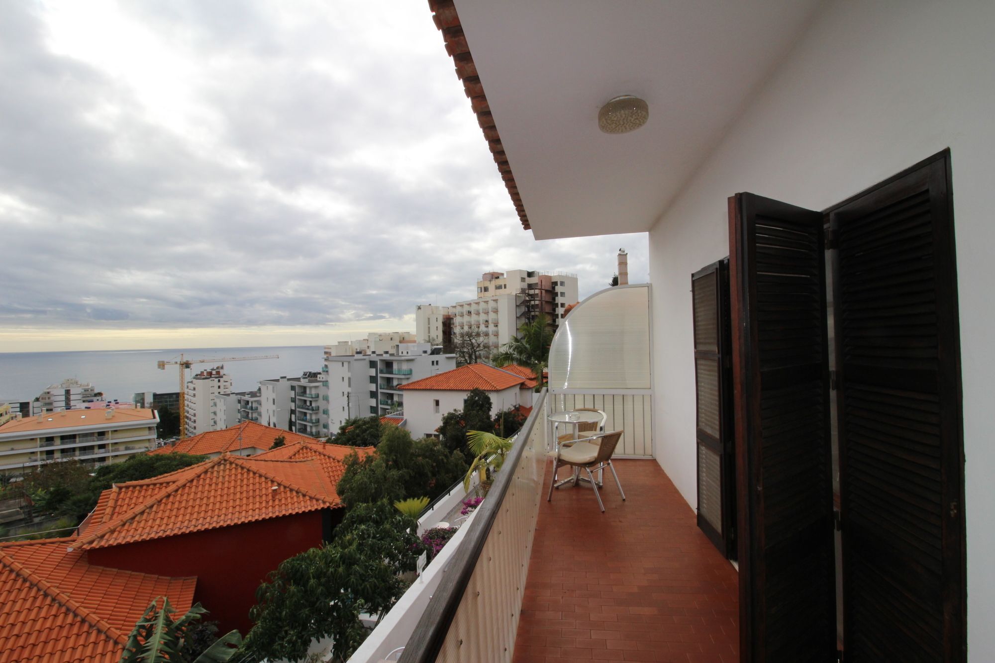 Guesthouse Vila Lusitania フンシャル エクステリア 写真