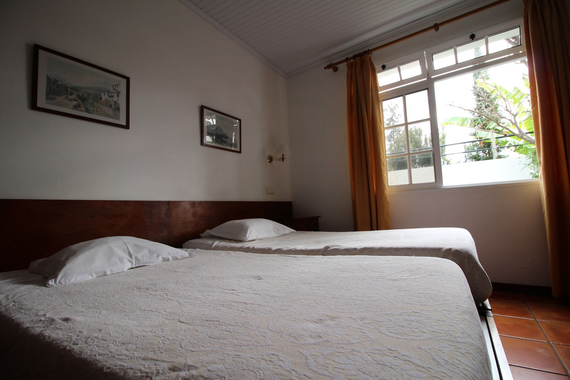 Guesthouse Vila Lusitania フンシャル エクステリア 写真